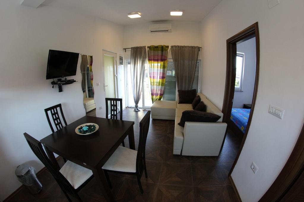 Apartments Neno Umag Quarto foto